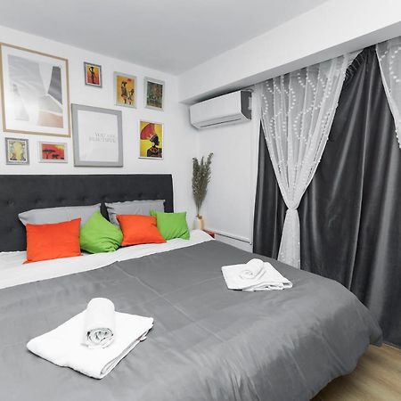 11 Steps' Lovely Studio In The Center Tirana Exterior photo